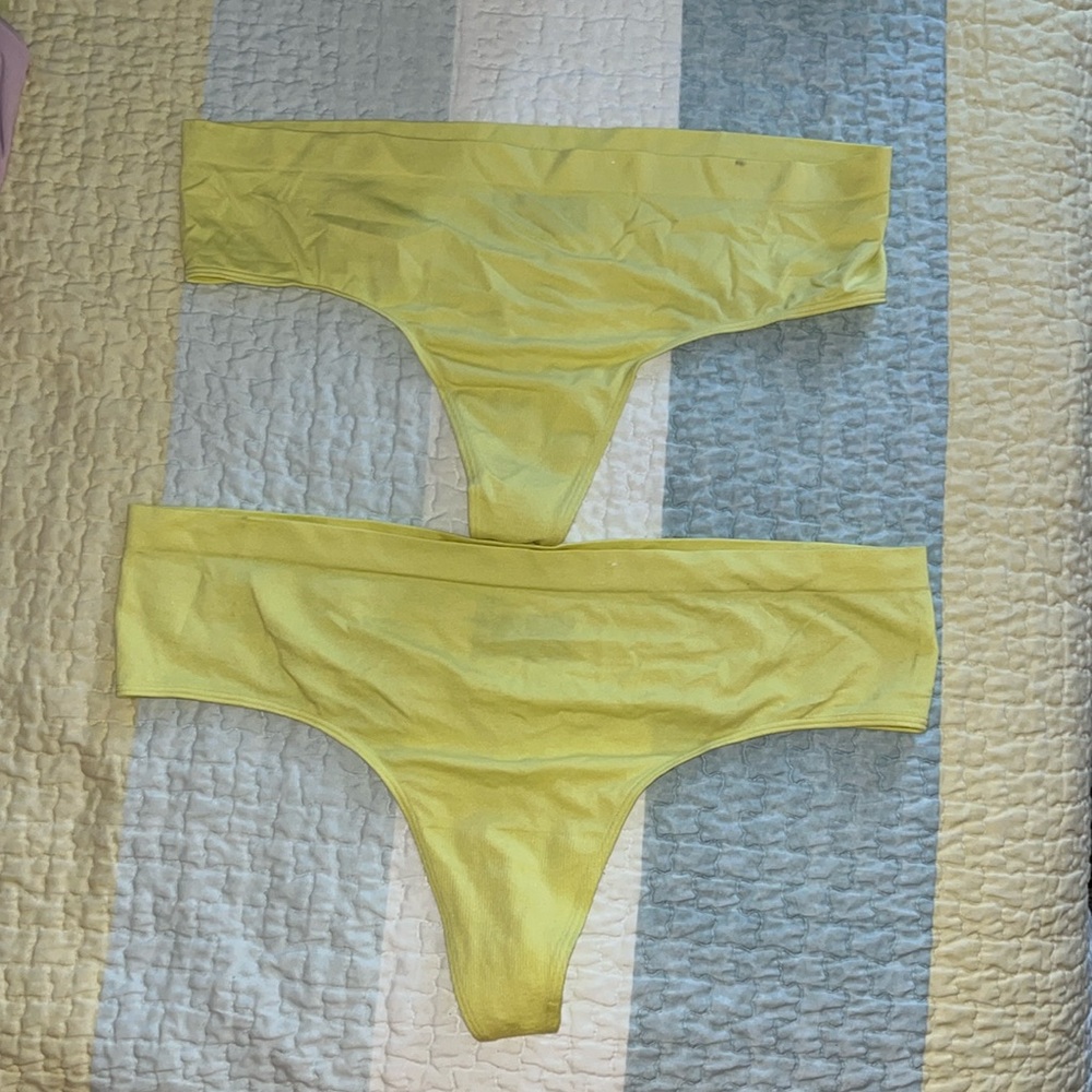 bundle of two neon yellow Auden thongs